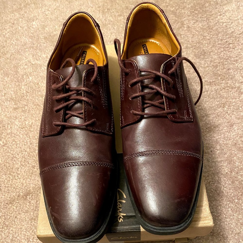 Clarks Tilden Cap Wine Leather Mens Size 9W